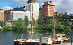 Hotell M/S Monika